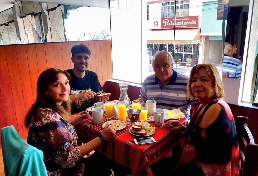 پانسیون La Posada Del Rey Lima Airport Hostel