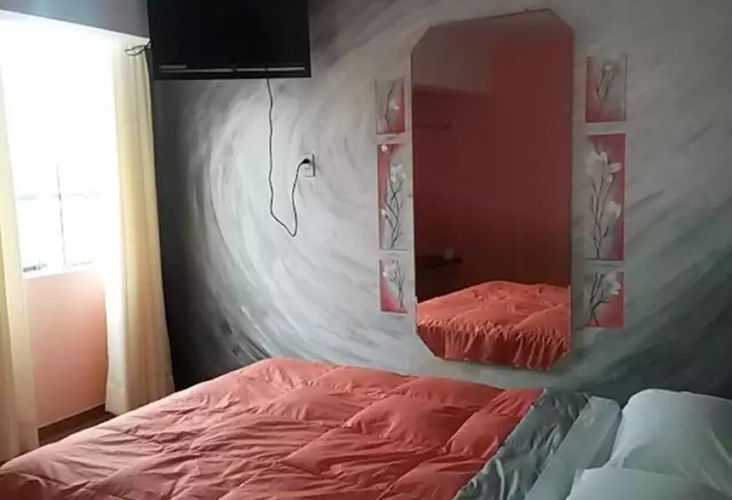 پانسیون La Posada Del Rey   Lima Airport Hostel