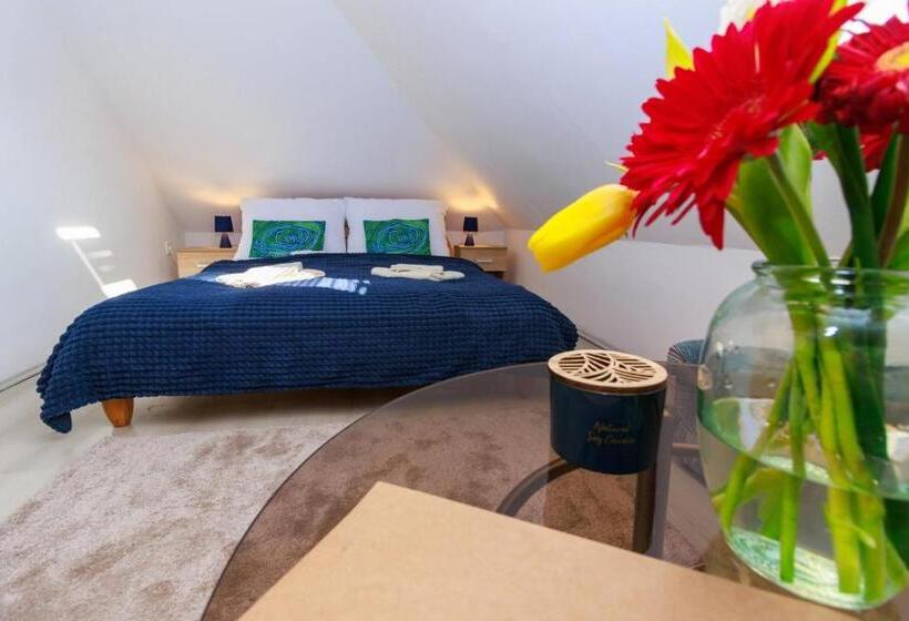 פנסיון Retel Vitez Vendégház