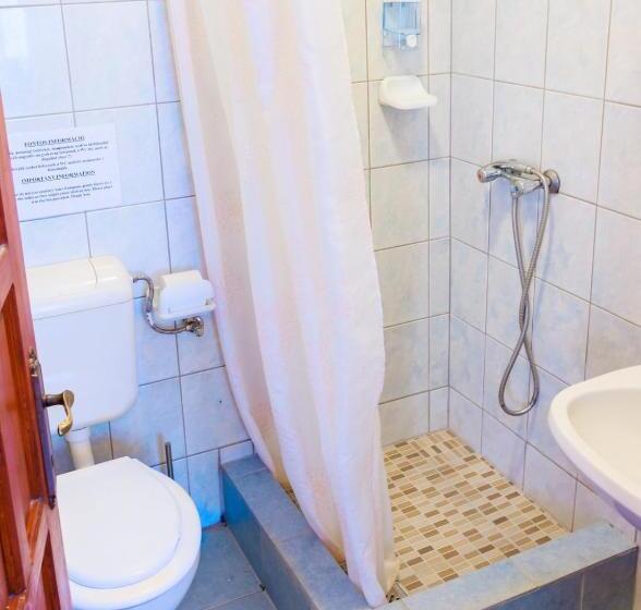 פנסיון Retel Vitez Vendégház