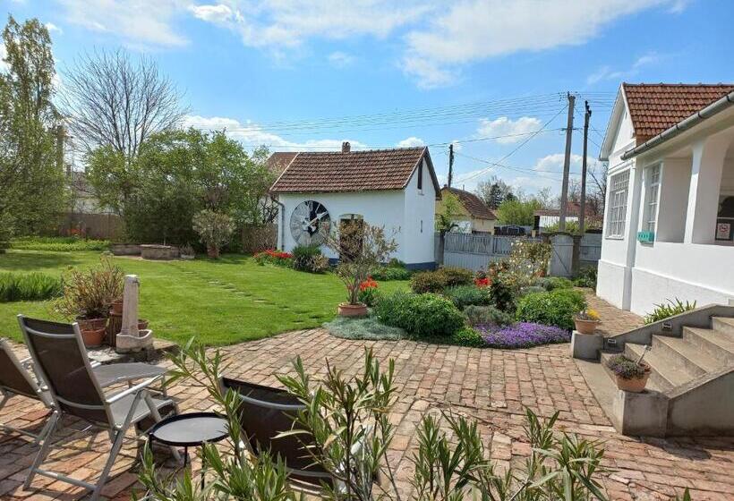 Pensão Tornácos Vendégház