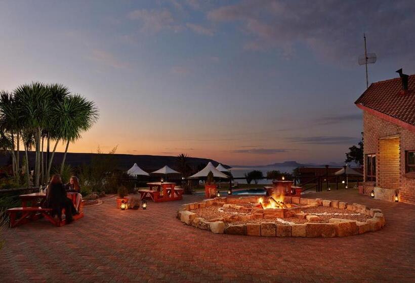 리조트 First Group Qwantani