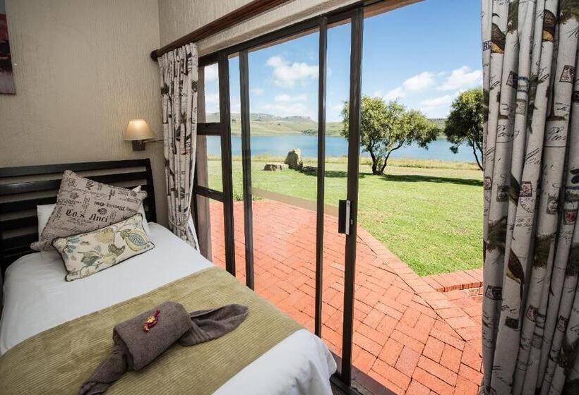 리조트 First Group Qwantani