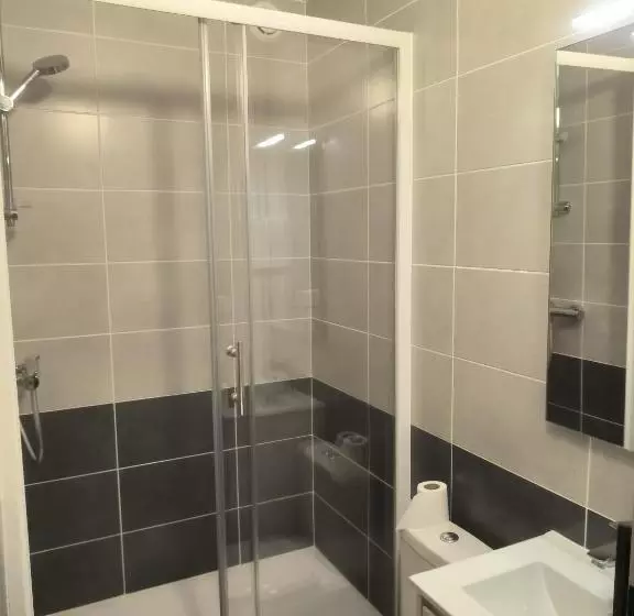 Hotelli A L'Orée De La Forêt