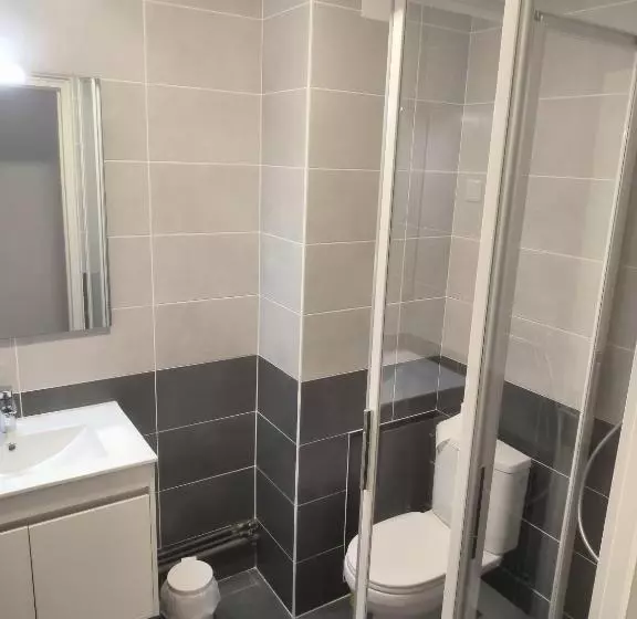 Hotelli A L'Orée De La Forêt