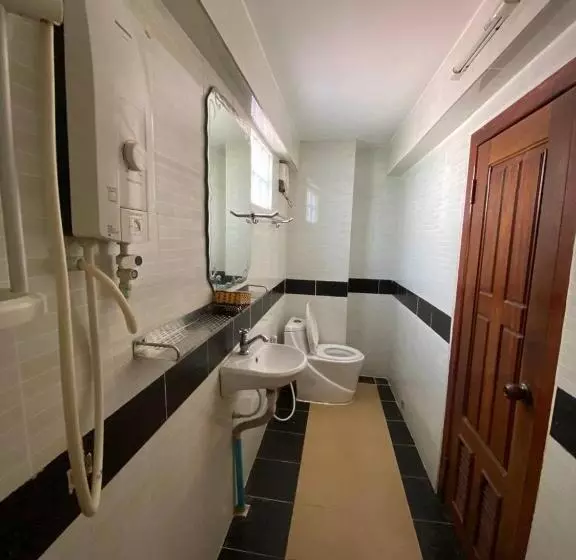 Majatalo Avocado Guesthouse