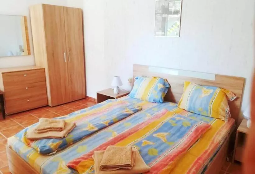 پانسیون Guest House Bogat Beden