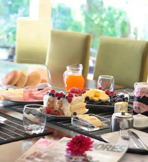 ペンション Merken Bed & Breakfast