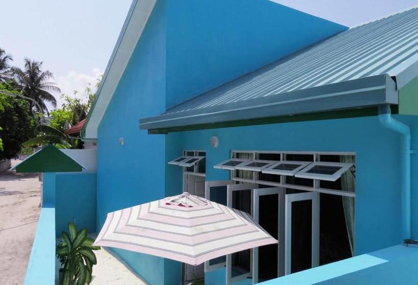 پانسیون Island Host