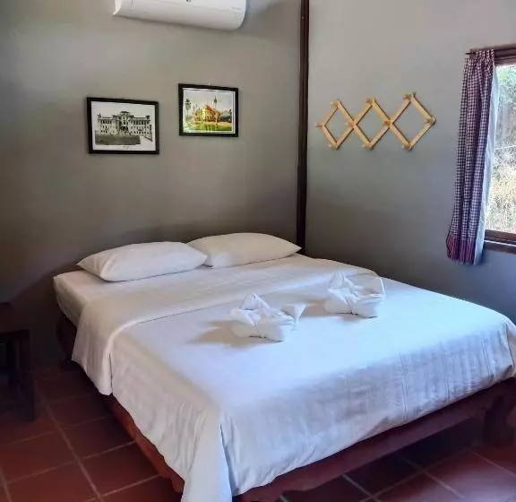 پانسیون Khmer Hands