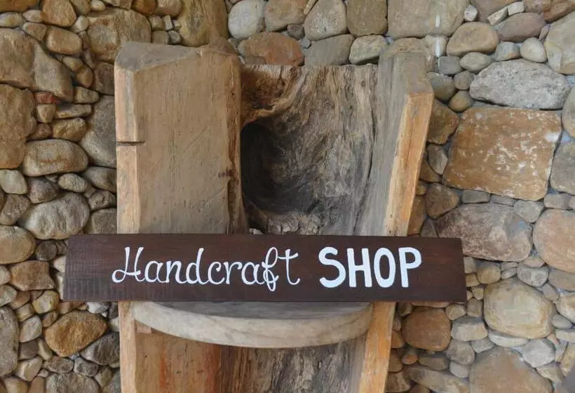 پانسیون Khmer Hands