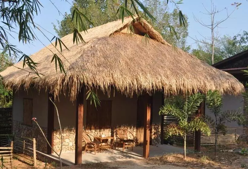 پانسیون Khmer Hands