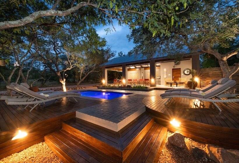 פנסיון Nyaleti Lodge