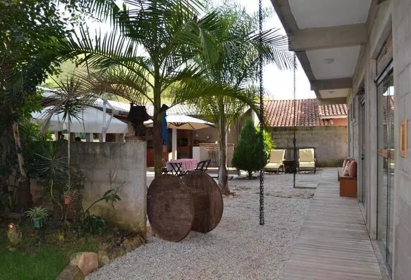 ペンション Pousada Rota Dos Pássaros