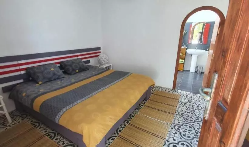 پانسیون Villa Zahra