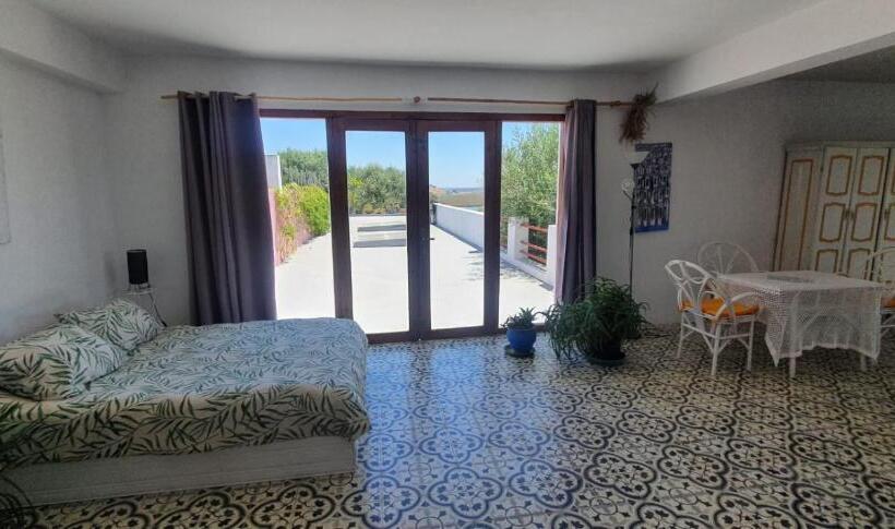 پانسیون Villa Zahra