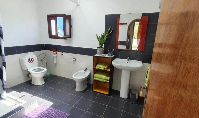 پانسیون Villa Zahra