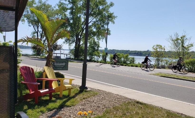 Kokomo Inn Bed And Breakfast Ottawa Gatineau S Only Tropical Riverfront B&b On The National Capital