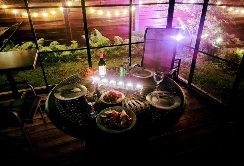 Kokomo Inn Bed And Breakfast Ottawa Gatineau S Only Tropical Riverfront B&b On The National Capital