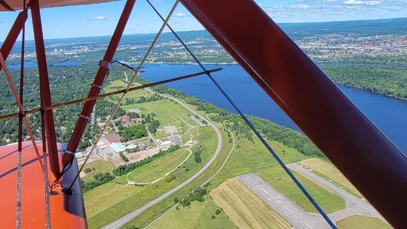 Kokomo Inn Bed And Breakfast Ottawa Gatineau S Only Tropical Riverfront B&b On The National Capital