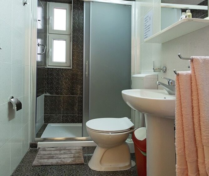 پانسیون Bogdanoski Studios & Guest Rooms