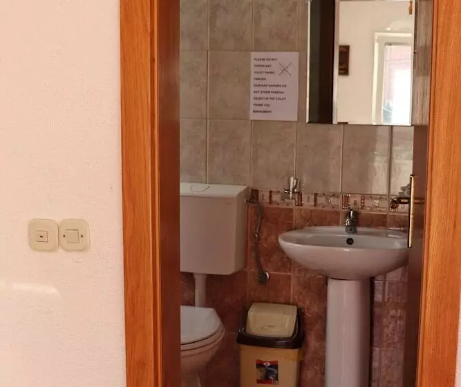 پانسیون Bogdanoski Studios & Guest Rooms