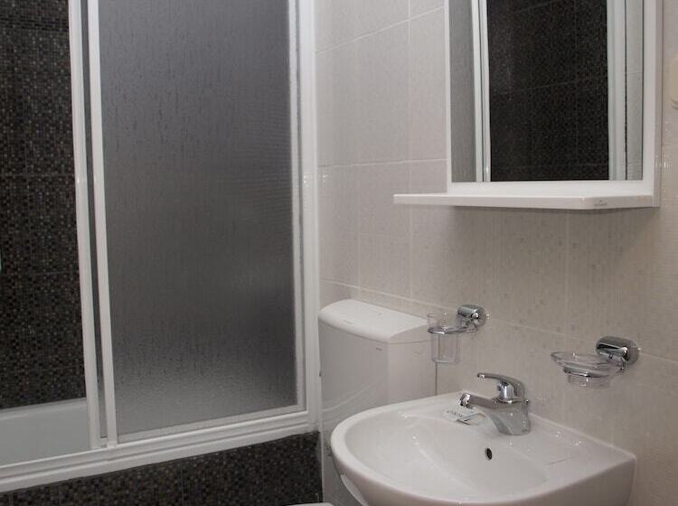 پانسیون Bogdanoski Studios & Guest Rooms