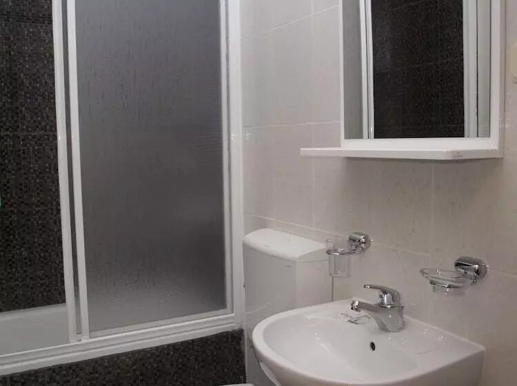 پانسیون Bogdanoski Studios & Guest Rooms
