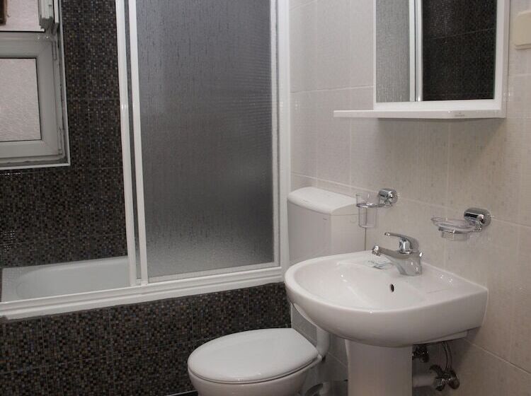 پانسیون Bogdanoski Studios & Guest Rooms