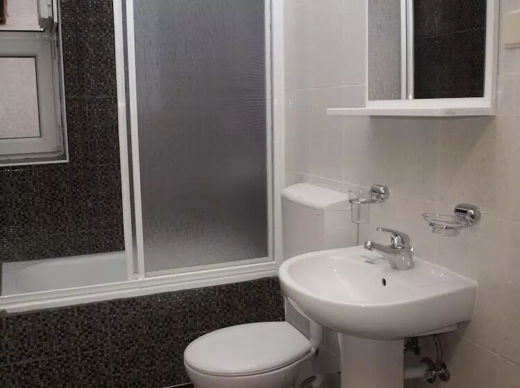 پانسیون Bogdanoski Studios & Guest Rooms