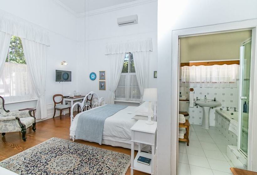 Pension Buiten Verwagten Guest House