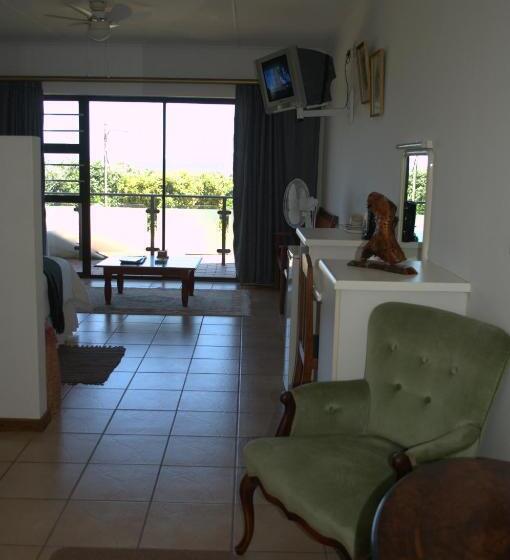 Pension Crowned Crane