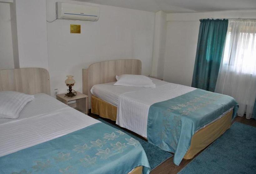 پانسیون Delta Marina