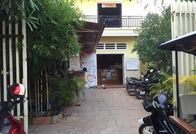 ペンション Iki Iki Guesthouse
