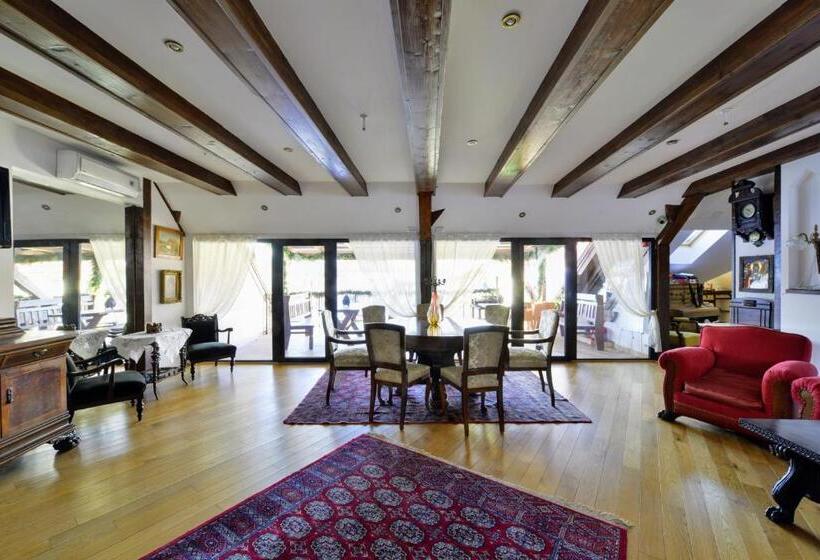 بنسيون Kronhaus