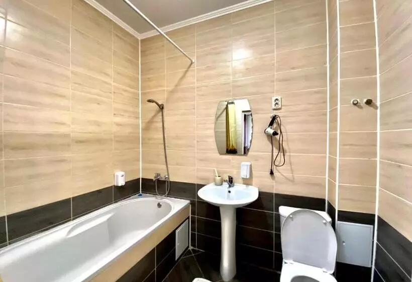 پانسیون Sarai Batu Guest House