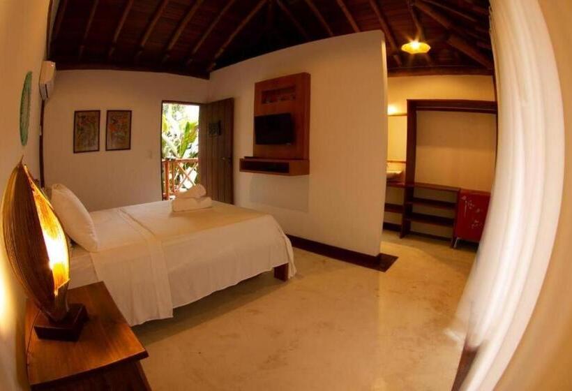 بنسيون Thai Pousada