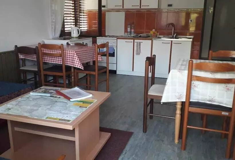 پانسیون Accommodation Konak