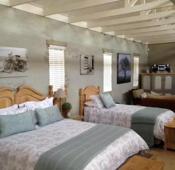 Majatalo Anne's Place