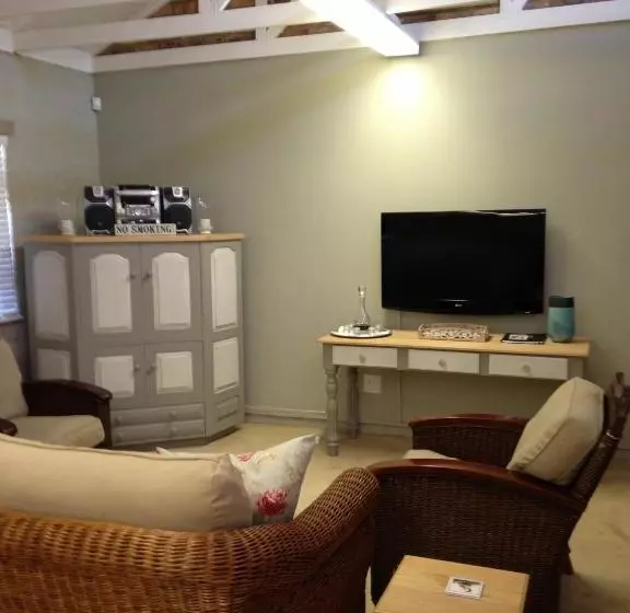 Majatalo Anne's Place