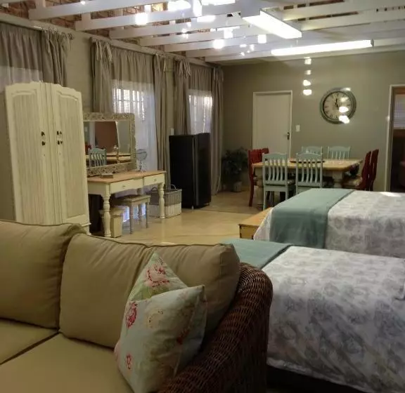 Majatalo Anne's Place