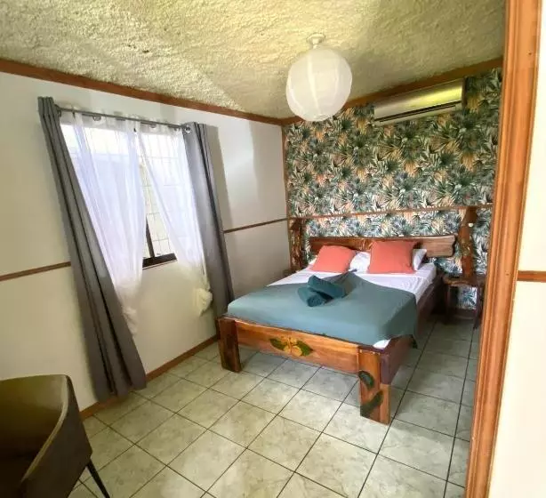 ペンション Cabinas Cahuita