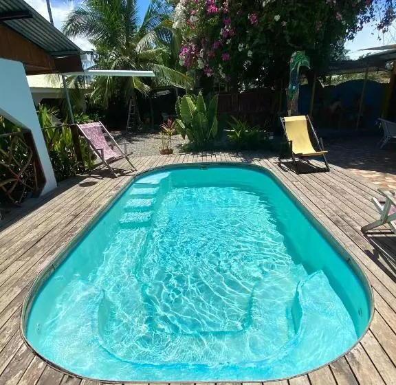 ペンション Cabinas Cahuita
