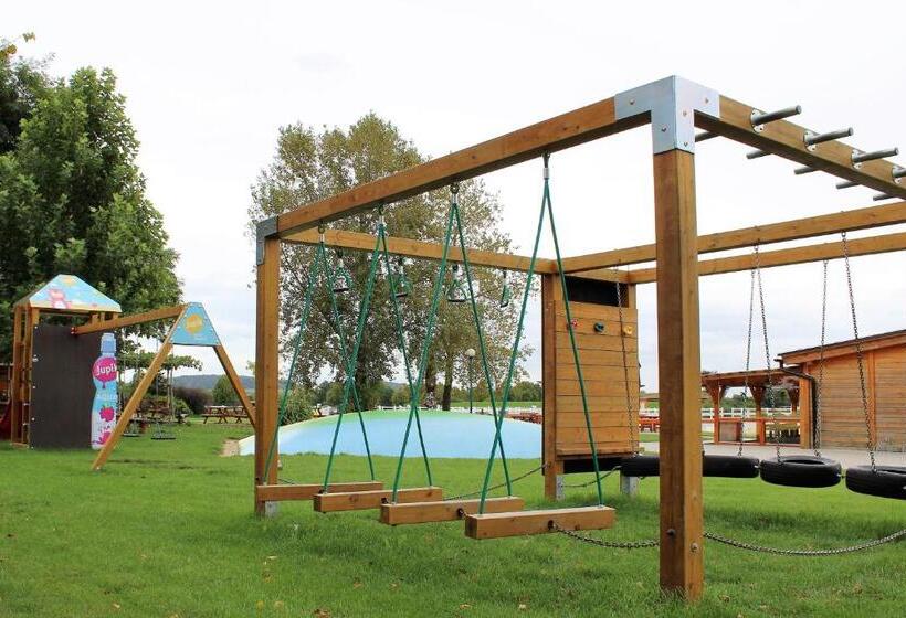 ペンション Farma Ptýrov