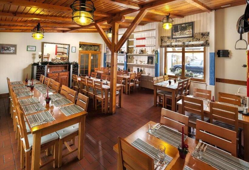 ペンション Farma Ptýrov