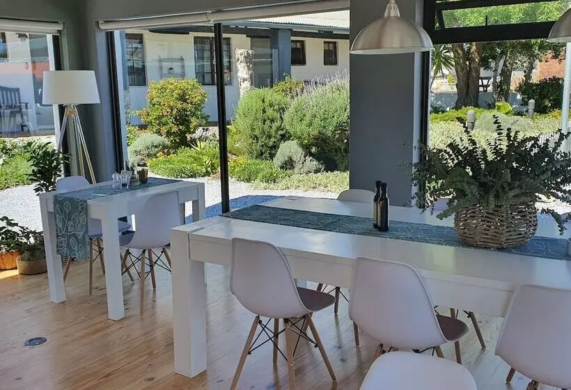 Majatalo Kaijaiki Country Inn And Restaurant