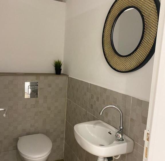 پانسیون La Maison Calebasse