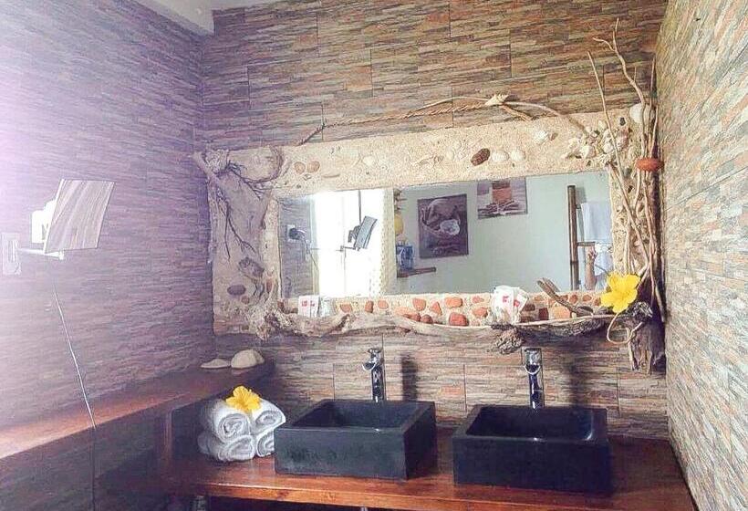 پانسیون La Maison Calebasse