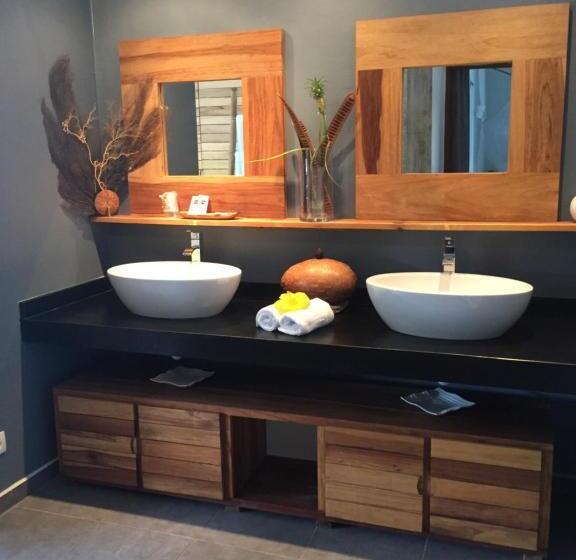 پانسیون La Maison Calebasse