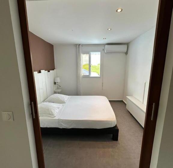 پانسیون La Maison Calebasse